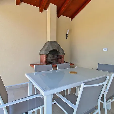 Casa vacanze Lovor 2351 Pola