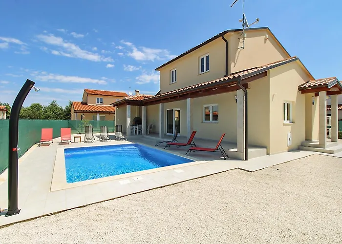 Lovor 2351 Holiday home