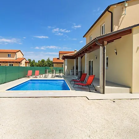 Holiday home Lovor 2351